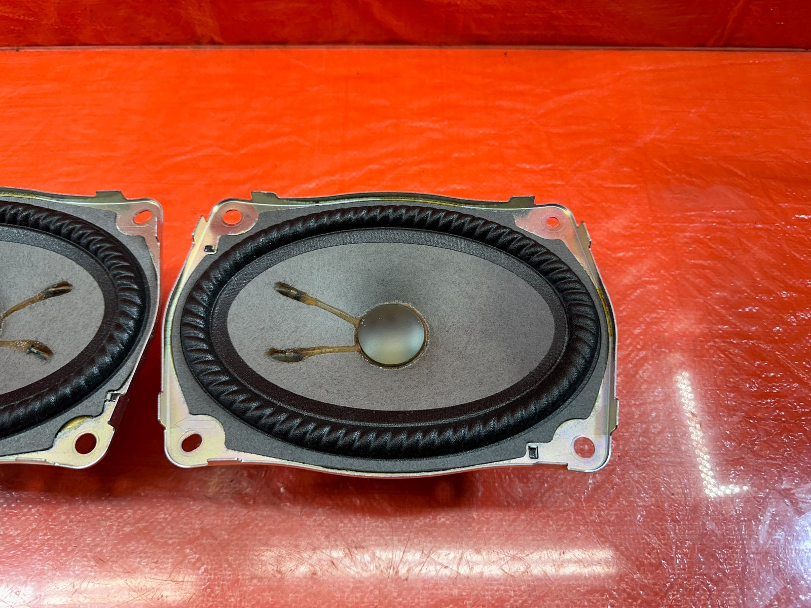 17 20 INFINITI Q60   LEFT & RIGHT REAR SPEAKERS   BOSE MODEL   OEM #2004