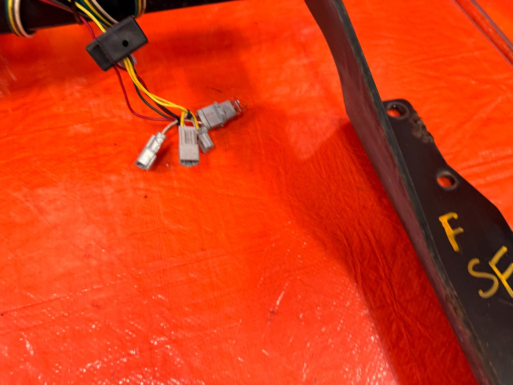 04 08 ACURA TSX   CURT MANUFACTURING TOW HITCH   #TSX7