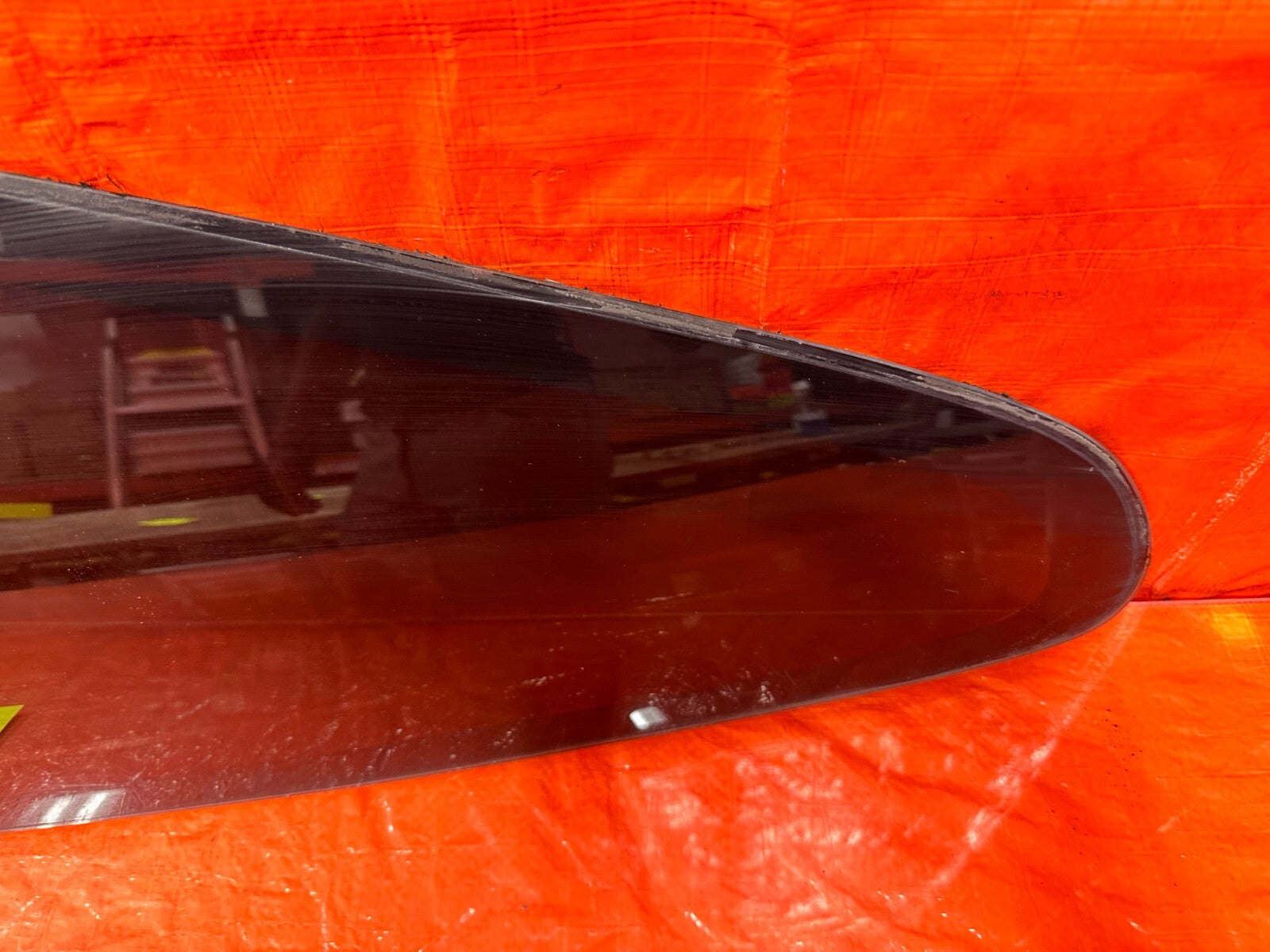 88 91 HONDA CRX   DRIVER LEFT REAR 1/4 GLASS WINDOW   OEM FACTORY #2772