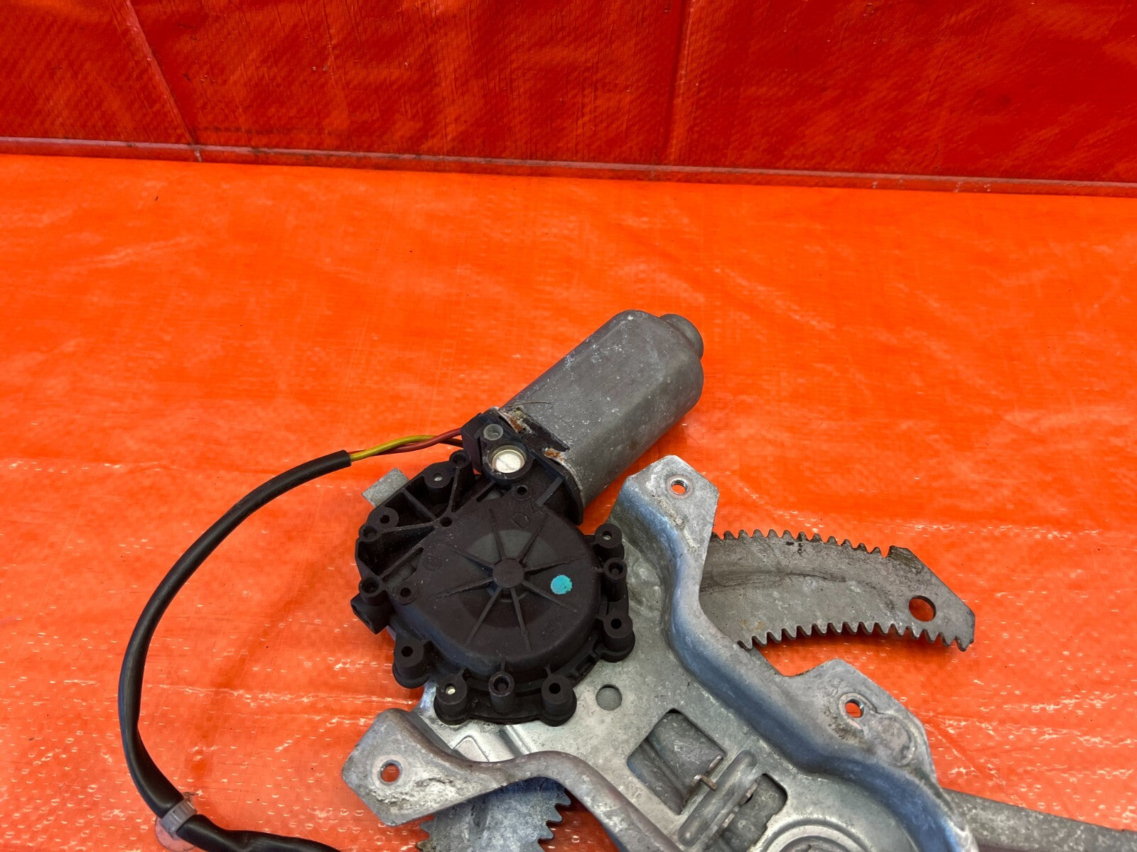 96 00 HONDA CIVIC 4D SEDAN DRIVER LEFT REAR WINDOW REGULATOR MOTOR OEM #162  7