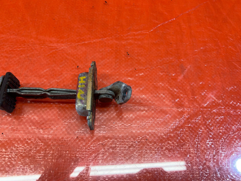 96 00 HONDA CIVIC COUPE & HATCH PASSENGER RIGHT DOOR CHECKER HINGE ARM OEM #1254