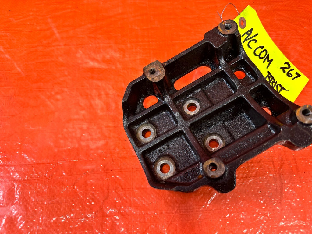 90 93 MAZDA MX 5 MIATA   AIR CONDITIONING AC COMPRESSOR PUMP BRACKET   OEM #2674