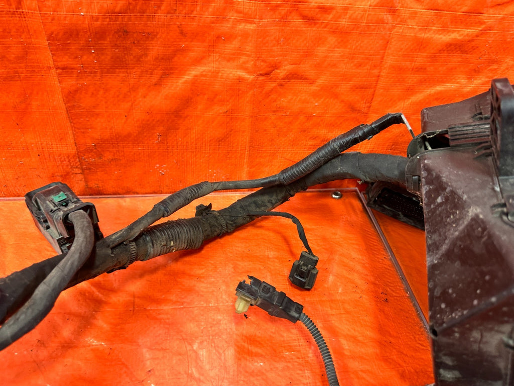 2013 13  HYUNDAI GENESIS COUPE TRACK ENGINE BAY UNDER THE HOOD HARNESS FUSE BOX5