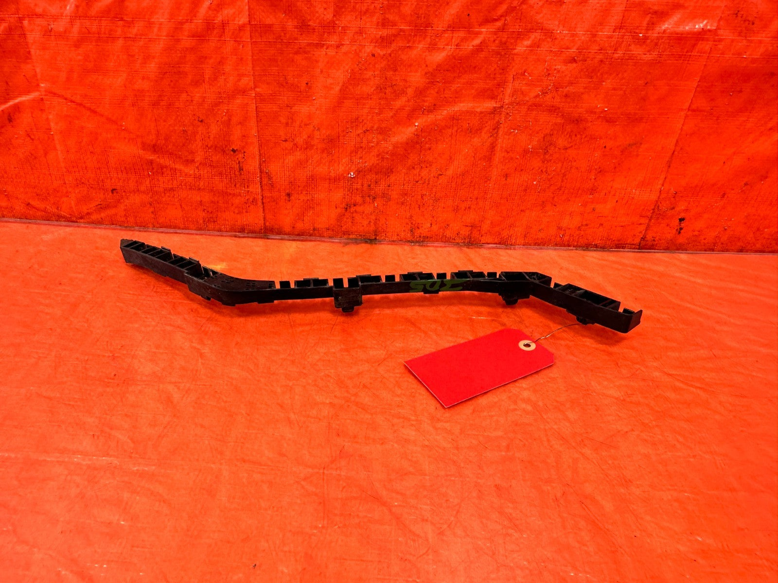 09 14 ACURA TSX   PASSENGER RIGHT REAR BUMPER RETAINER BRACKET CLIP   OEM #3054