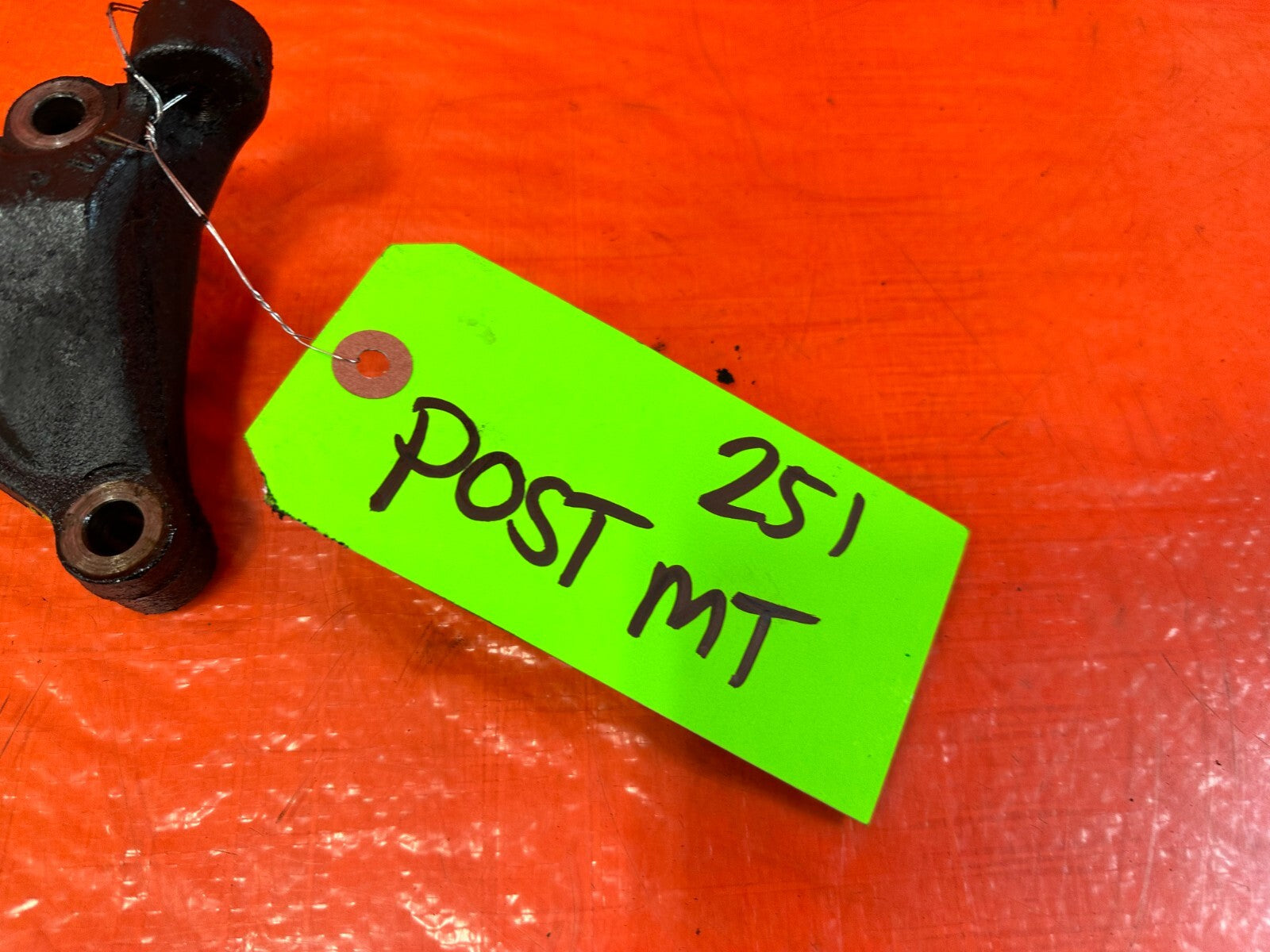 08 12 HONDA ACCORD 2.4L   ENGINE MOTOR POST MOUNT MOUNTING BRACKET   OEM #2514