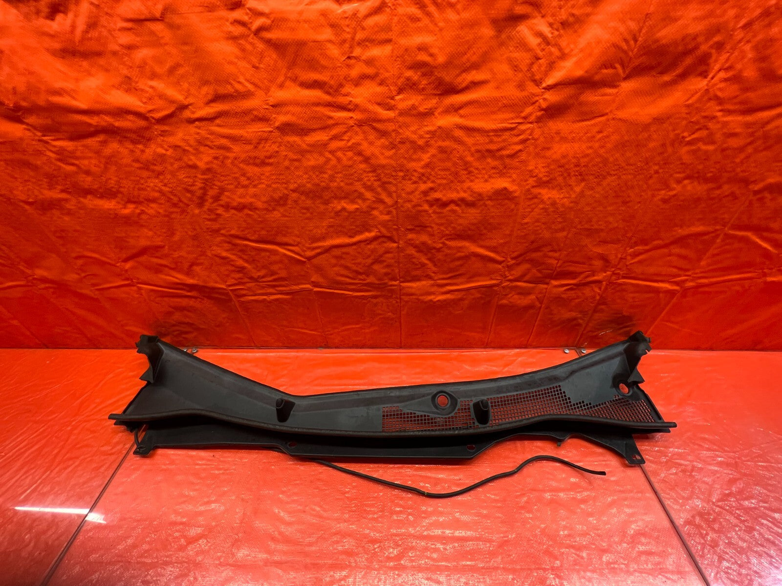 09 14 ACURA TSX   WINDSHIELD WIPER COWL TRIM PLASTIC BEZEL   OEM FACTORY #1680