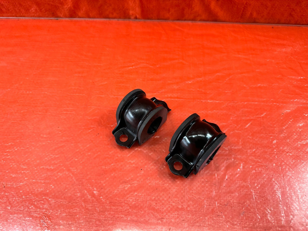 04 07 HONDA S2000   FRONT SWAY STABILIZER BAR BUSHINGS AND BRACKETS   OEM #1976