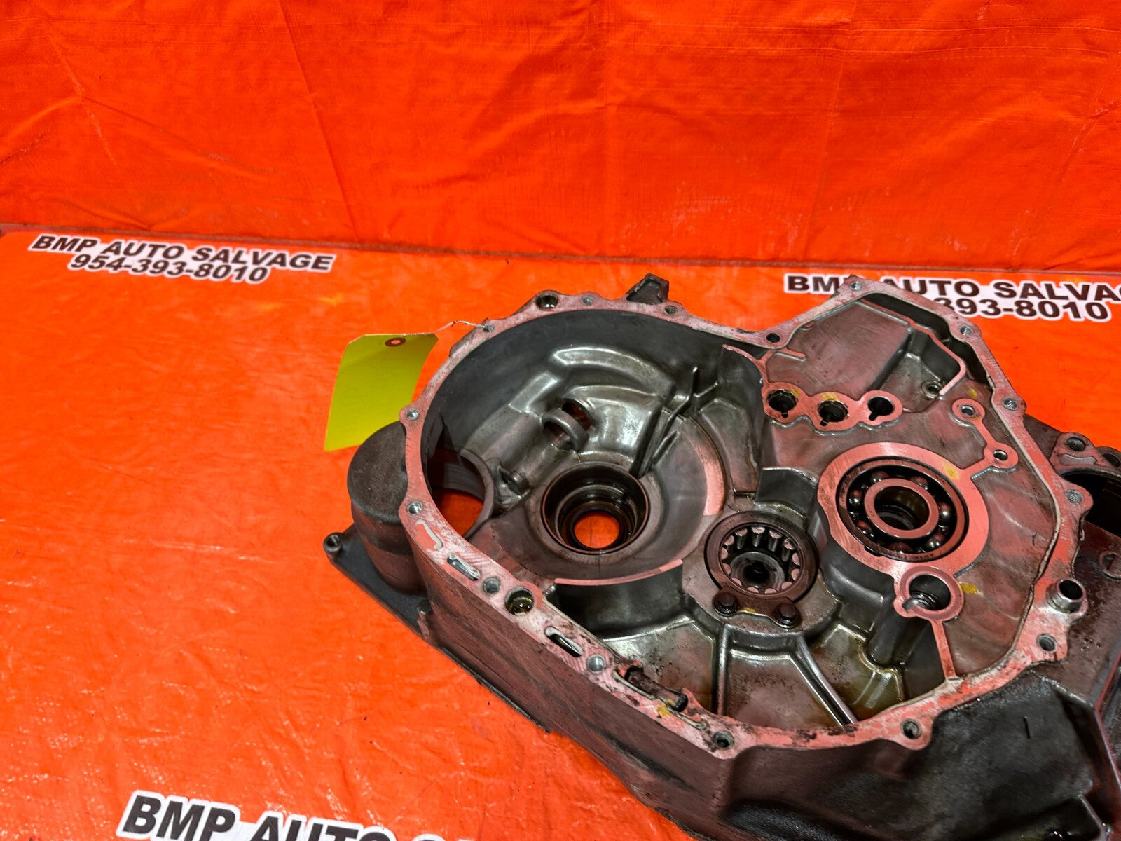 97 01 HONDA CR V CRV   AWD 5 SPEED MANUAL INNER TRANSMISSION CASE HOUSING   OEM5