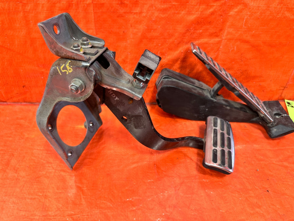 10 16 HYUNDAI GENESIS COUPE 3.8L   AUTOMATIC PEDALS GAS FUEL BRAKE OEM #2997