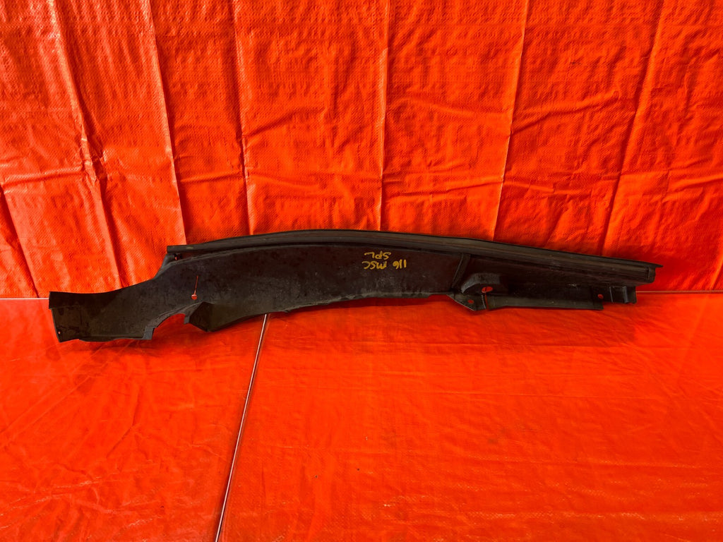 09 12 INFINITI FX50 FX35   PASSENGER RIGHT FENDER SEAL TRIM COVER   OEM #1160