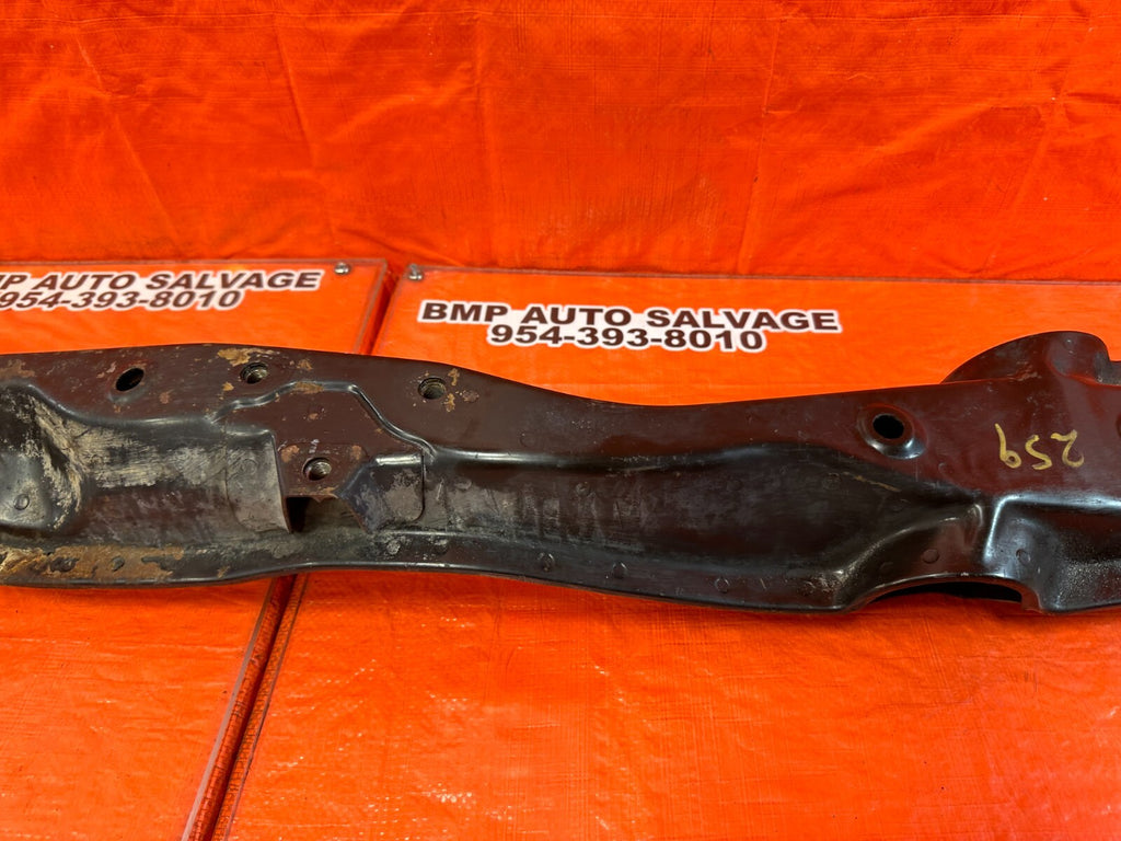 97 01 HONDA PRELUDE   SUB FRAME CROSSMEMBER W/ RODS   FRONT PORTION   OEM #2597