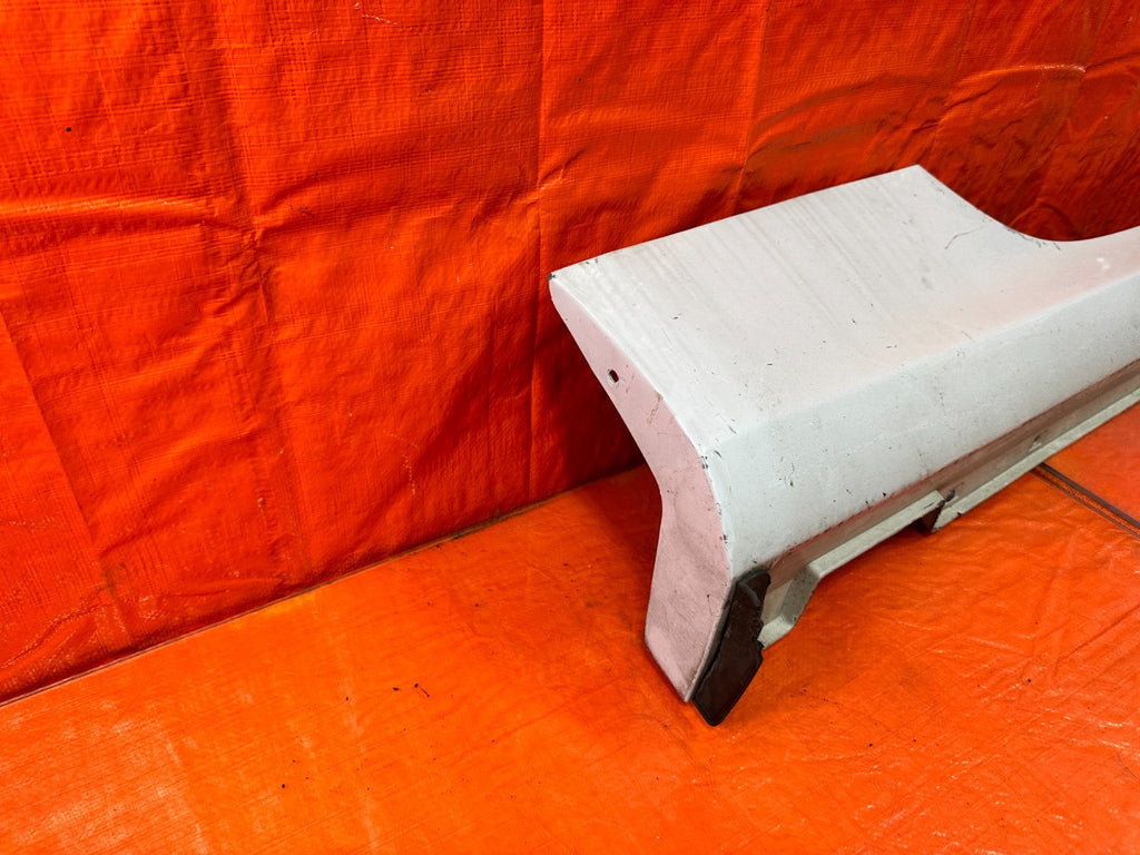 10 16 HYUNDAI GENESIS COUPE RIGHT SIDE SKIRT ROCKER MOLDING TRIM OEM #30211