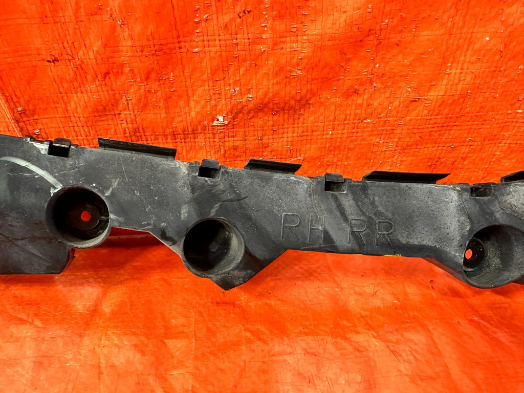 09 11 MAZDA RX8 RX 8  RIGHT REAR BUMPER BRACKET RETAINER CLIP OEM 3032