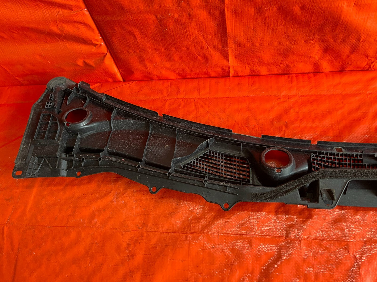 08 10 INFINITI G37 SPORT S 2D COUPE   FRONT WINDSHIELD WIPER COWL SET LEFT RIGHT10