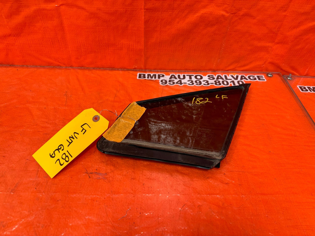 15 21 SUBARU WRX & STI DRIVER LEFT FRONT   DOOR VENT GLASS   OEM #1820