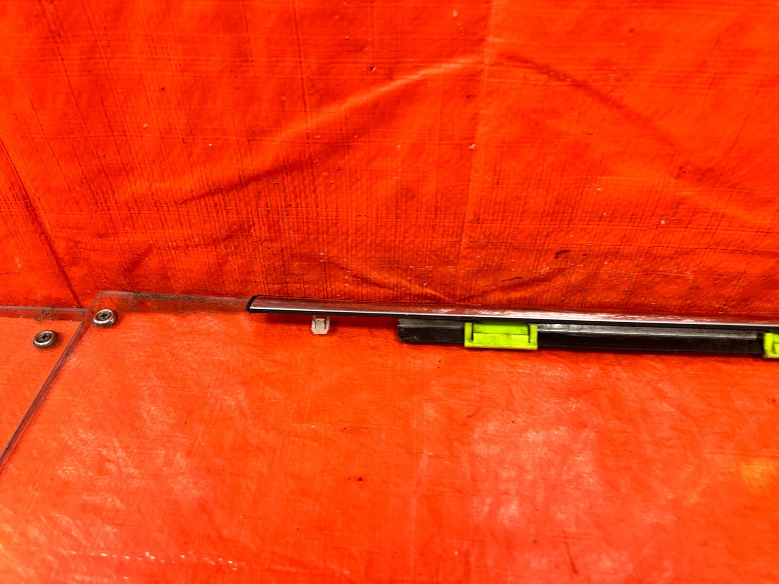96 00 HONDA CIVIC SEDAN 4D   DRIVER LEFT REAR DOOR EXTERIOR WINDOW TRIM OEM 2974
