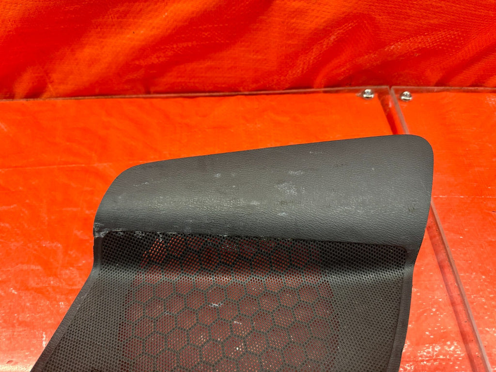 02 05 HONDA CIVIC SI EP3 HATCHBACK REAR SPEAKER COVER TRIM   RIGHT SIDE OEM #1877