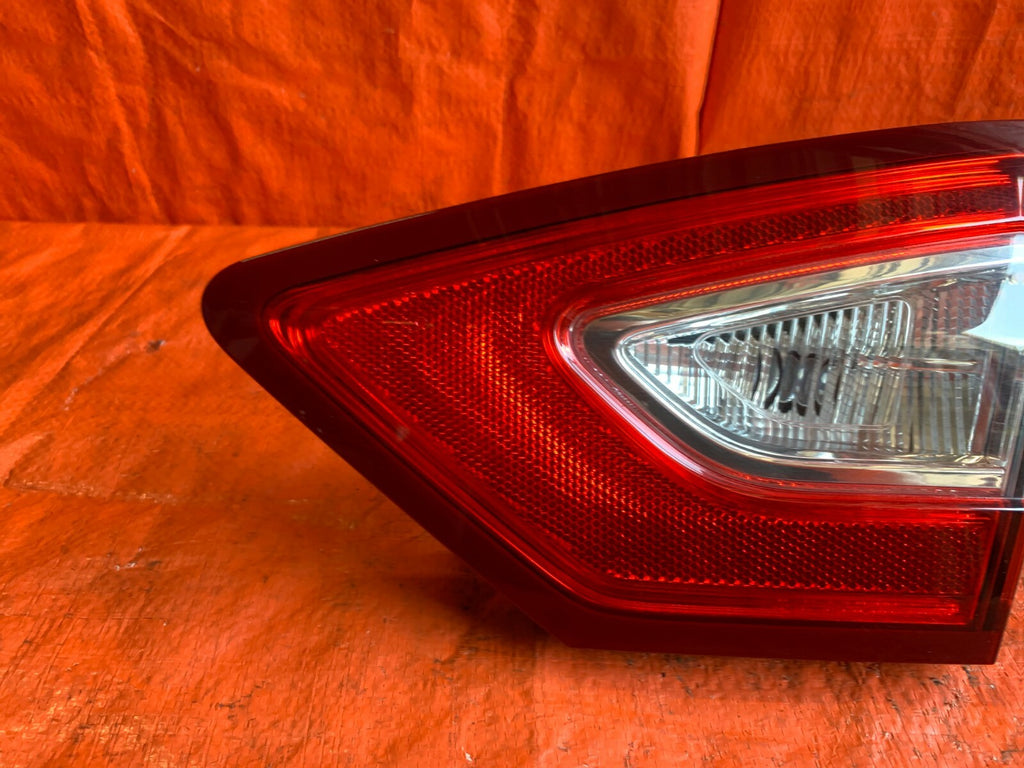 OEM 2014 2015 2016 FORD FUSION PASSENGER RIGHT INNER TRUNK TAIL LIGHT LAMP R RH 5