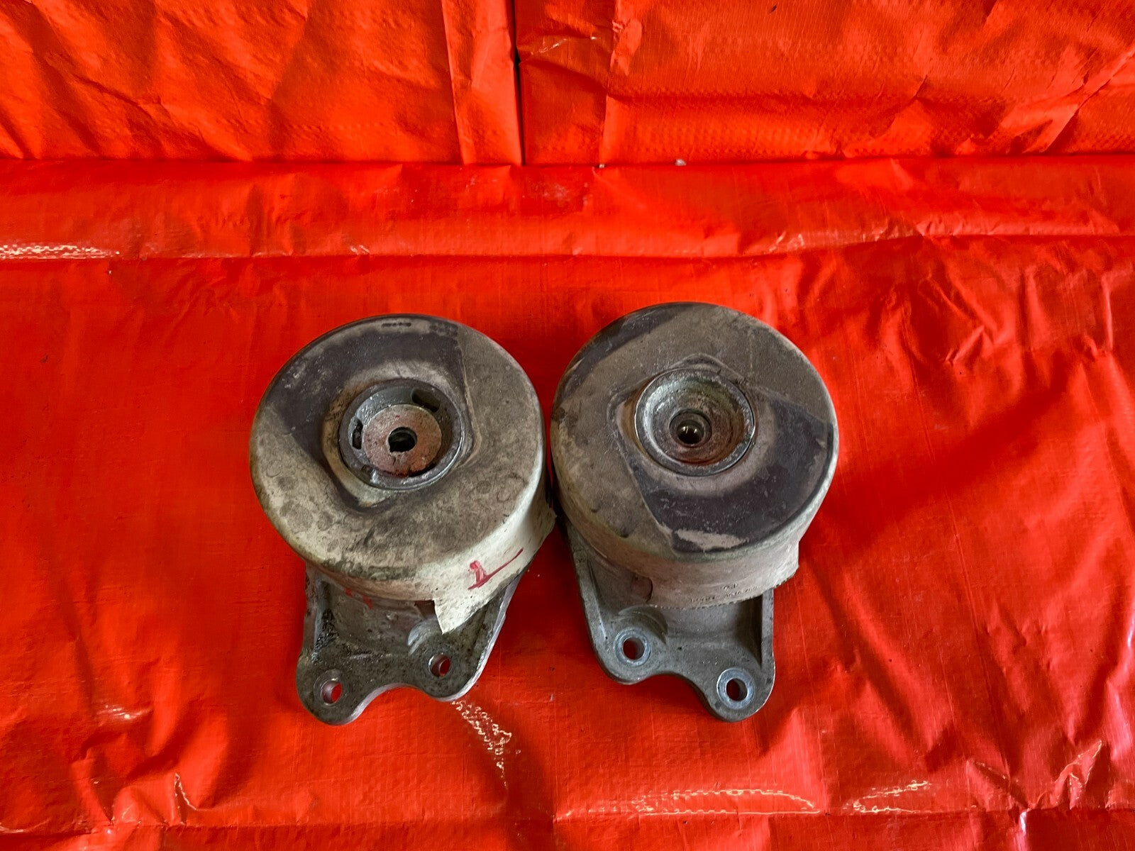 15 17 MERCEDES BENZ C300   AWD   MOTOR MOUNT SET MOUNTS   LEFT RIGHT   OEM OE2