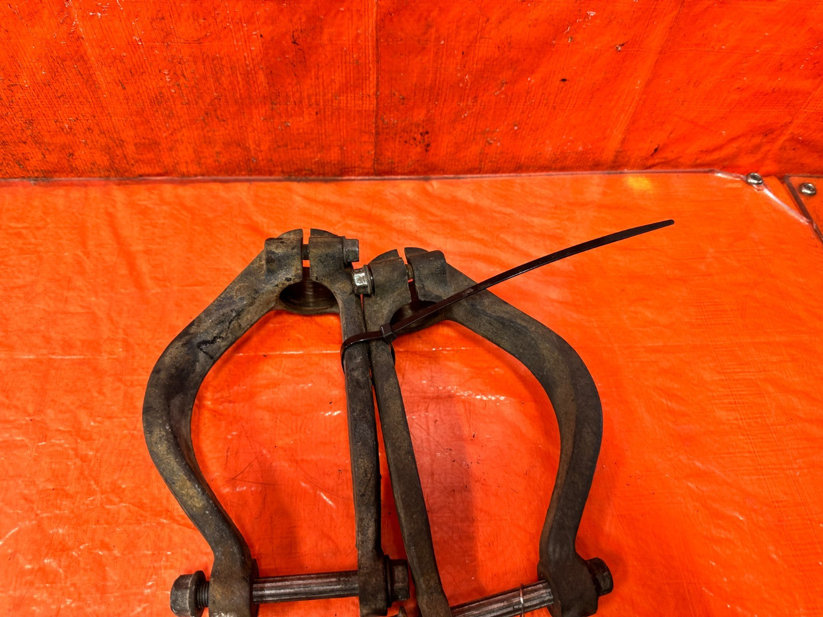 90 91 HONDA CIVIC HATCHBACK FRONT SHOCK STRUT FORK SET LEFT RIGHT FORKS OEM 3173