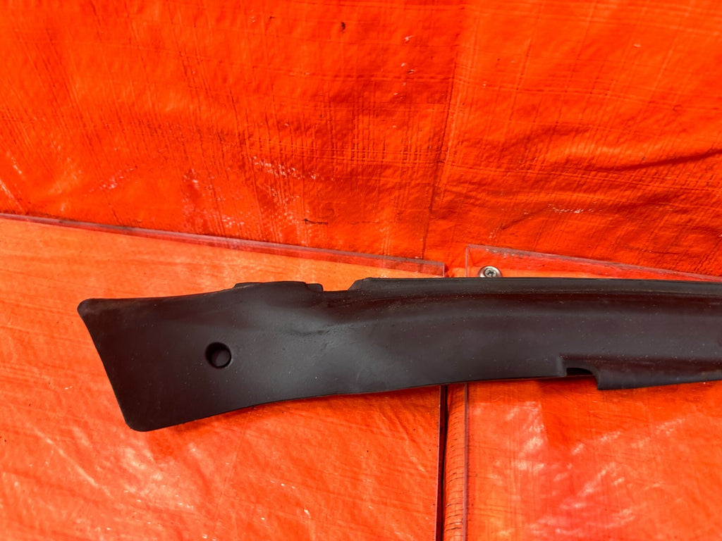 17 20 INFINITI Q60   DRIVER LEFT UPPER DOOR TO CHASSIS WEATHER STRIP SEAL OEM 897