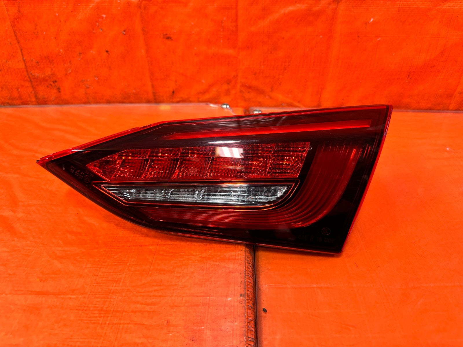 18 24 INFINITI Q50   RIGHT INNER LEFT TAIL LIGHT LAMP   OEM FACTORY #19Q0