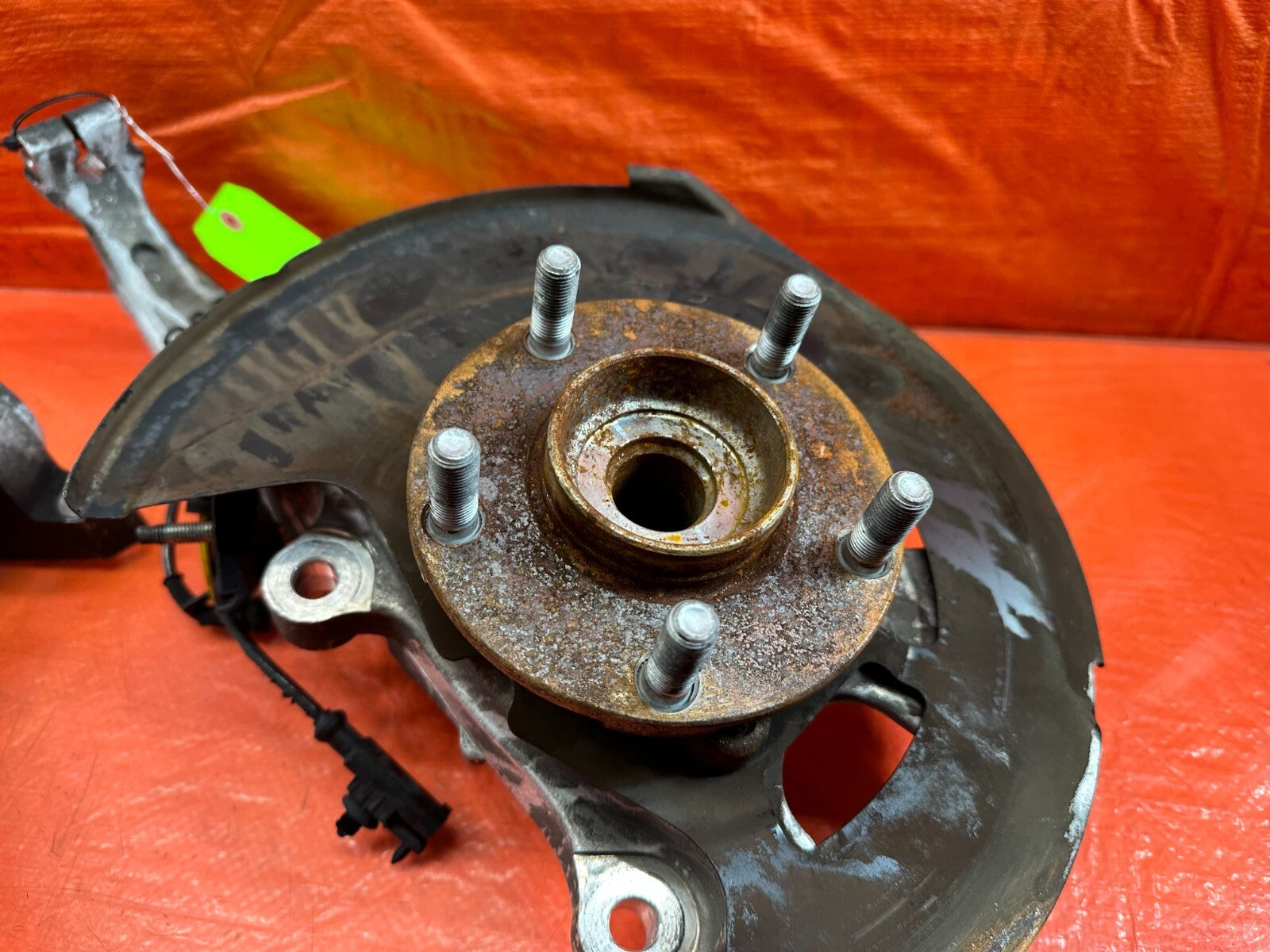 09 13 INFINITI G37 4D   RWD   LEFT FRONT SPINDLE W/ UPPER & LOWER CONTROL ARMS2