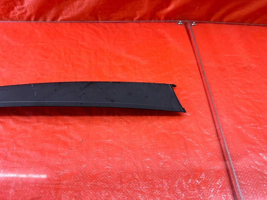 95 98 HONDA ODYSSEY   DRIVER LEFT FRONT DOOR SASH TRIM   OEM FACTORY #1939