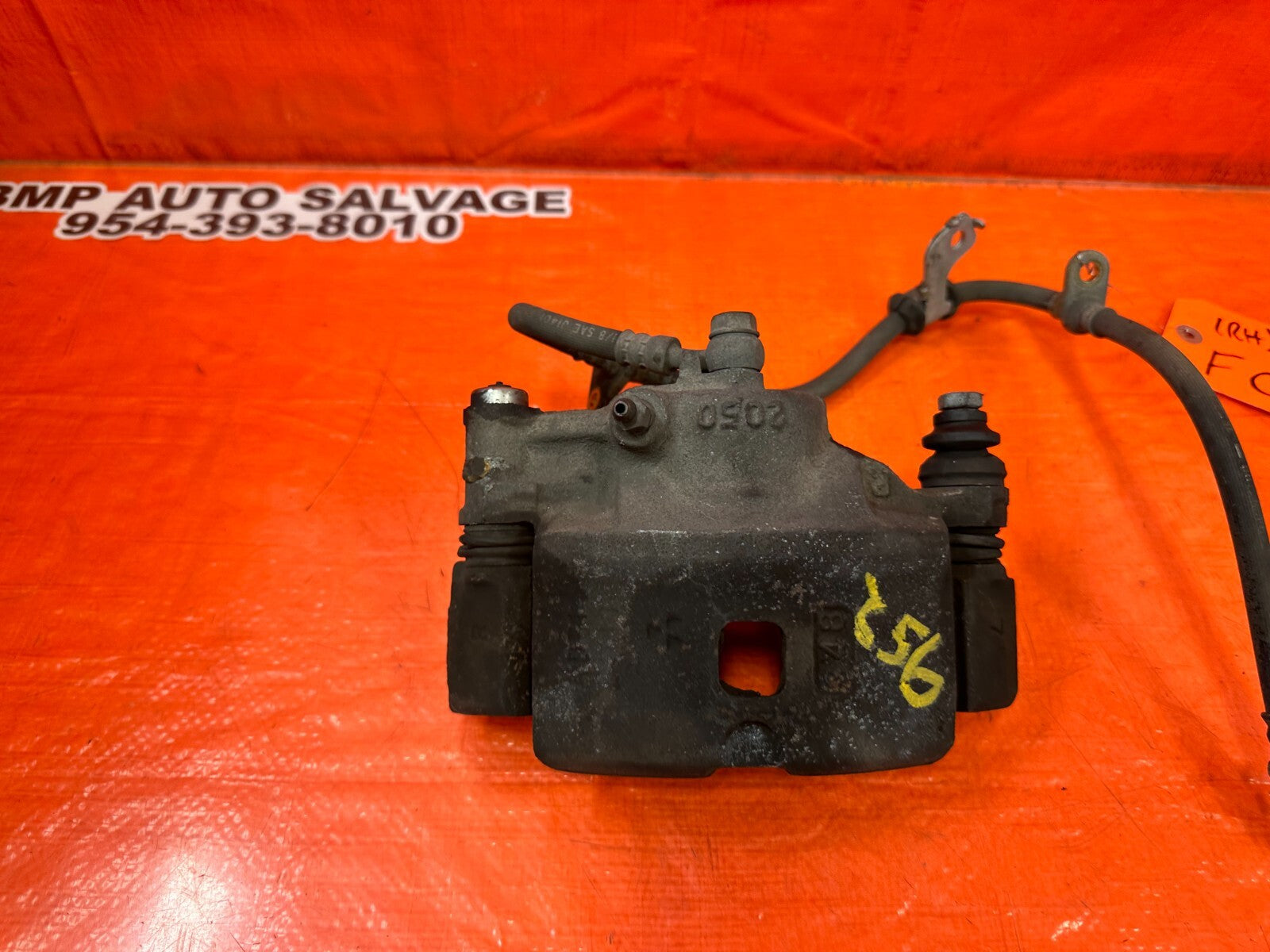 93 94 HONDA DEL SOL SI   PASSENGER RIGHT FRONT BRAKE CALIPER OEM FACTORY 2561