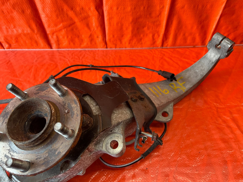 09 12 INFINITI FX50 FX35   PASSENGER RIGHT FRONT SPINDLE KNUCKLE HUB   OEM #1166