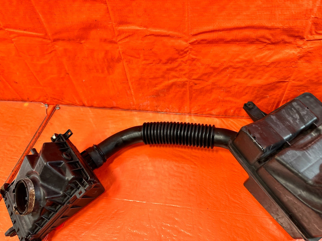 96 00 HONDA CIVIC / NON VTEC D16Y7 FACTORY INTAKE SYSTEM AIR BOX W/ ALL ARMS OEM11