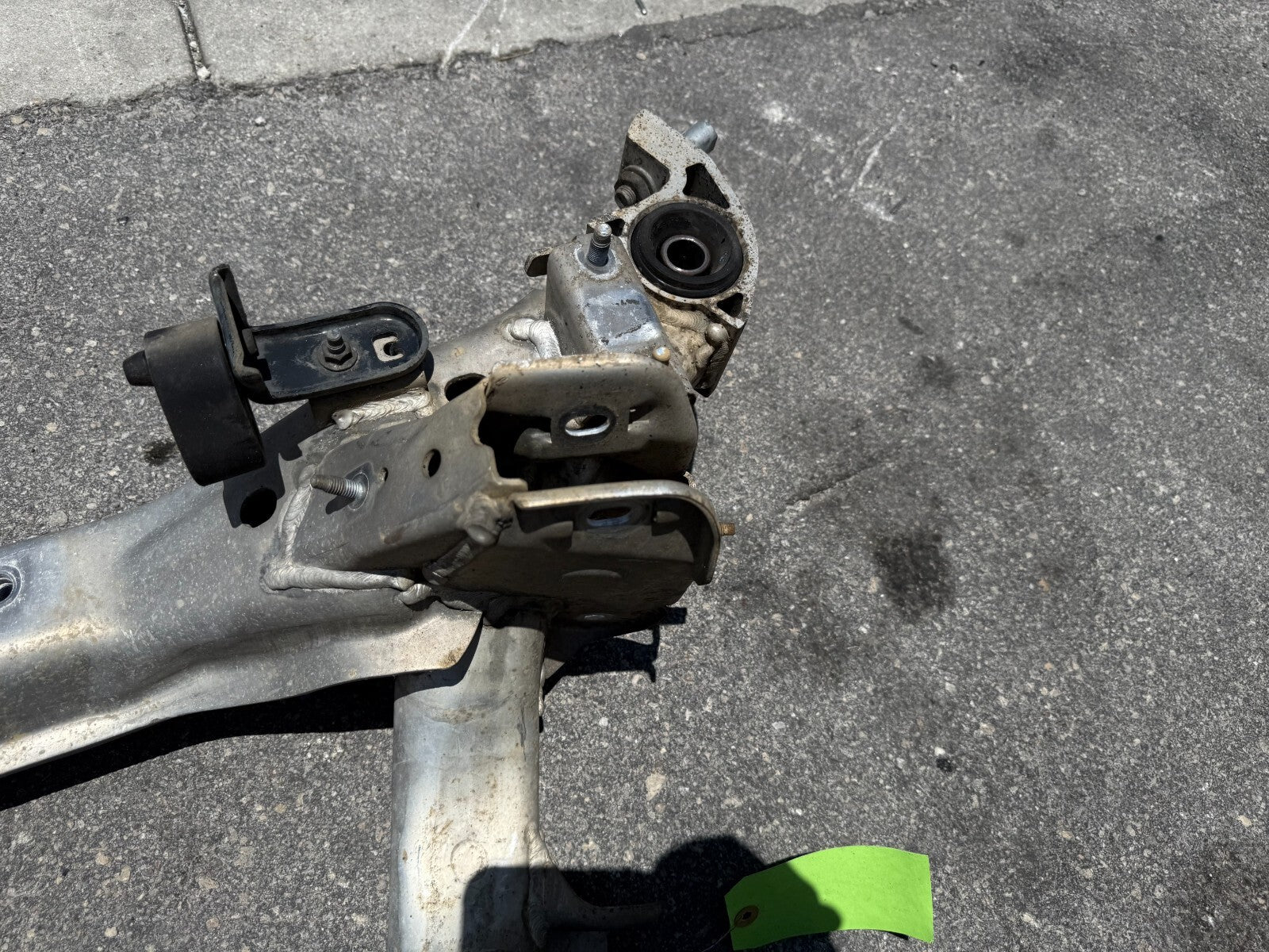03 07 INFINITI G35 COUPE   REAR SUBFRAME CROSSMEMBER K FRAME   ALUMINUM OEM 2988