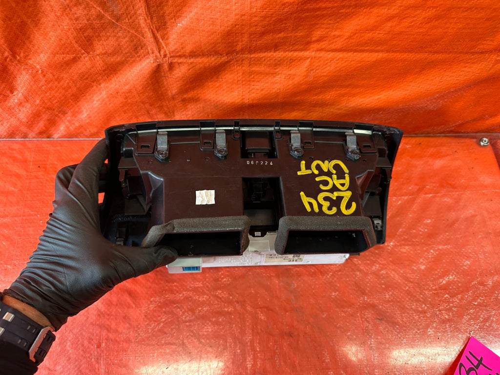 05 08 ACURA TL   CENTER DASH BOARD AIR CONDITIONING AC VENT W/ DISPLAY   OEM 2345