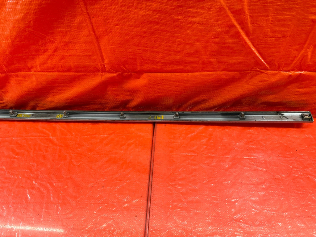 96 00 HONDA CIVIC COUPE & HATCH   DOOR MOLDING IMPACT STRIP RIGHT SIDE OEM #19110