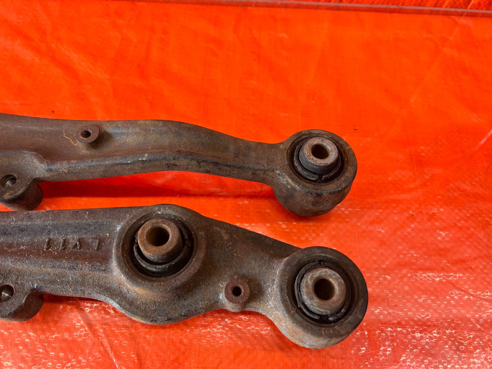94 01 INTEGRA   GS GS R LS REAR LOWER CONTROL ARM SET   LEFT RIGHT ARMS OEM #1238