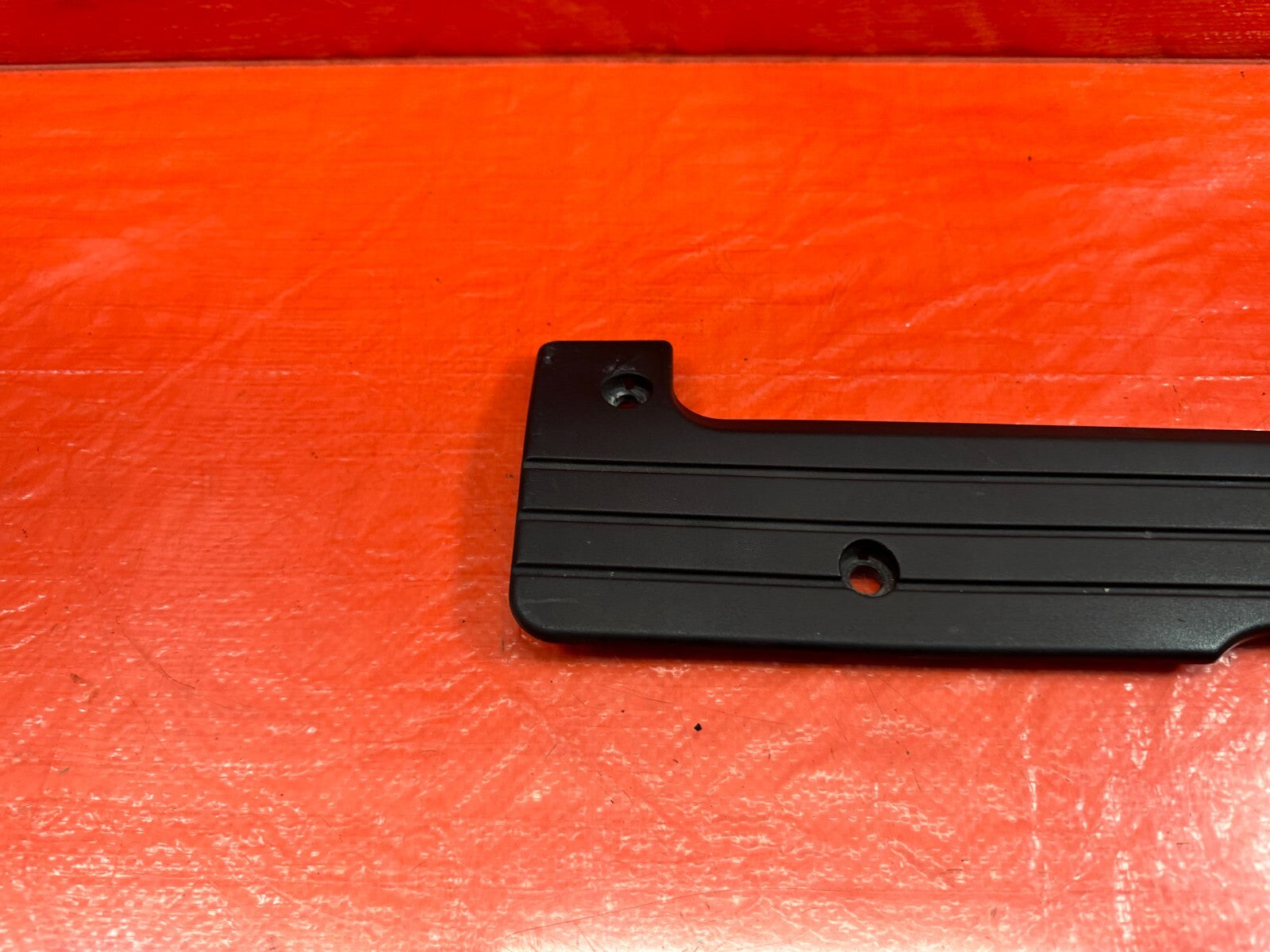 02 05 HONDA CIVIC SI EP3 HATCHBACK   IGNITION COIL PACK COVER TRIM PLASTIC #1878