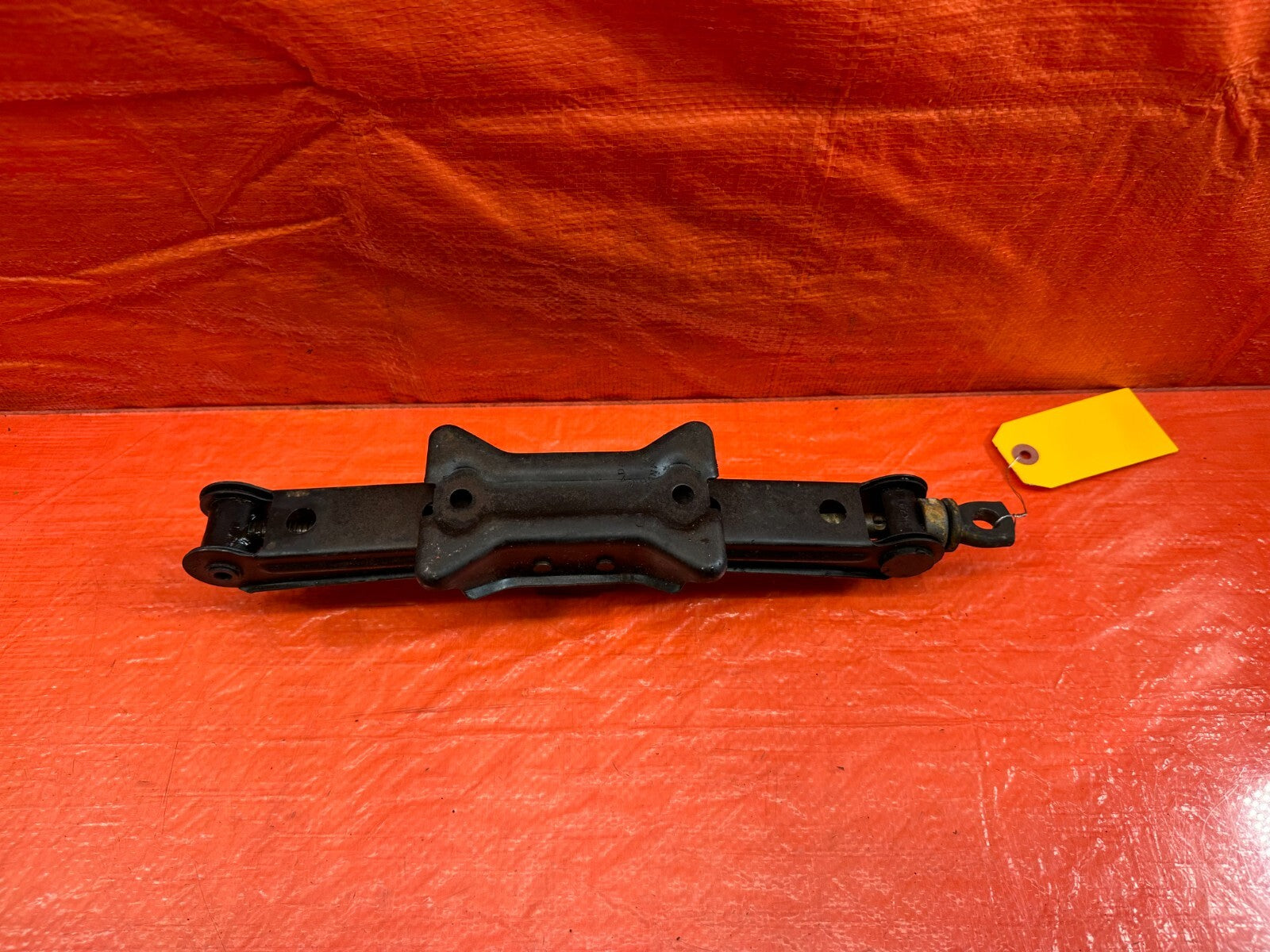 94 01 ACURA INTEGRA   SPARE TIRE PANTOGRAPH / SCISSOR JACK   OEM #2295