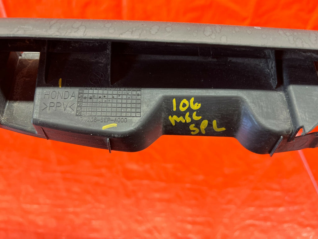 07 08 ACURA TL PASSENGER RIGHT FENDER GARNISH TRIM PLASTIC   OEM FACTORY 106 18