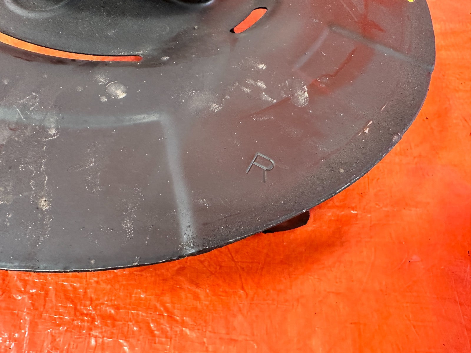 13 16 HYUNDAI GENESIS COUPE   PASSENGER RIGHT FRONT SPINDLE KNUCKLE HUB OEM 3251