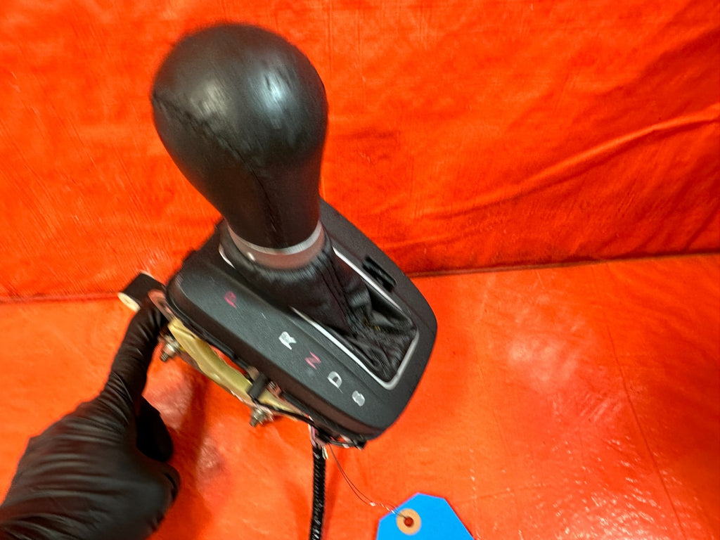 11 14 ACURA TSX   AUTOMATIC TRANSMISSION SHIFTER / GEAR SELECTOR   OEM 3213