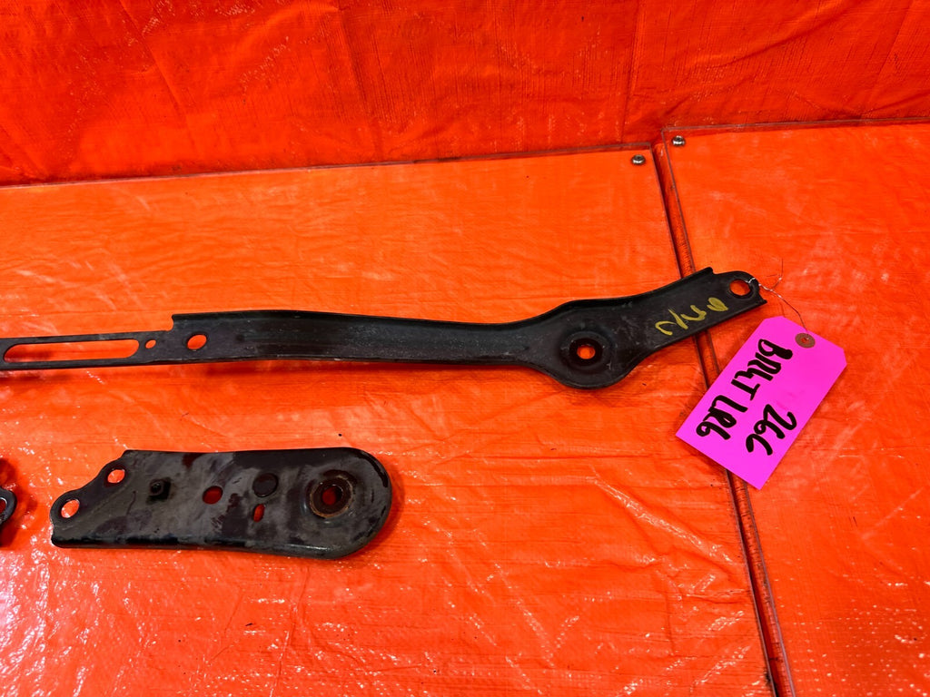 15 21 SUBARU WRX & STI   REAR SUBFRAME SUB FRAME BRACKET BRACE   OEM #2665