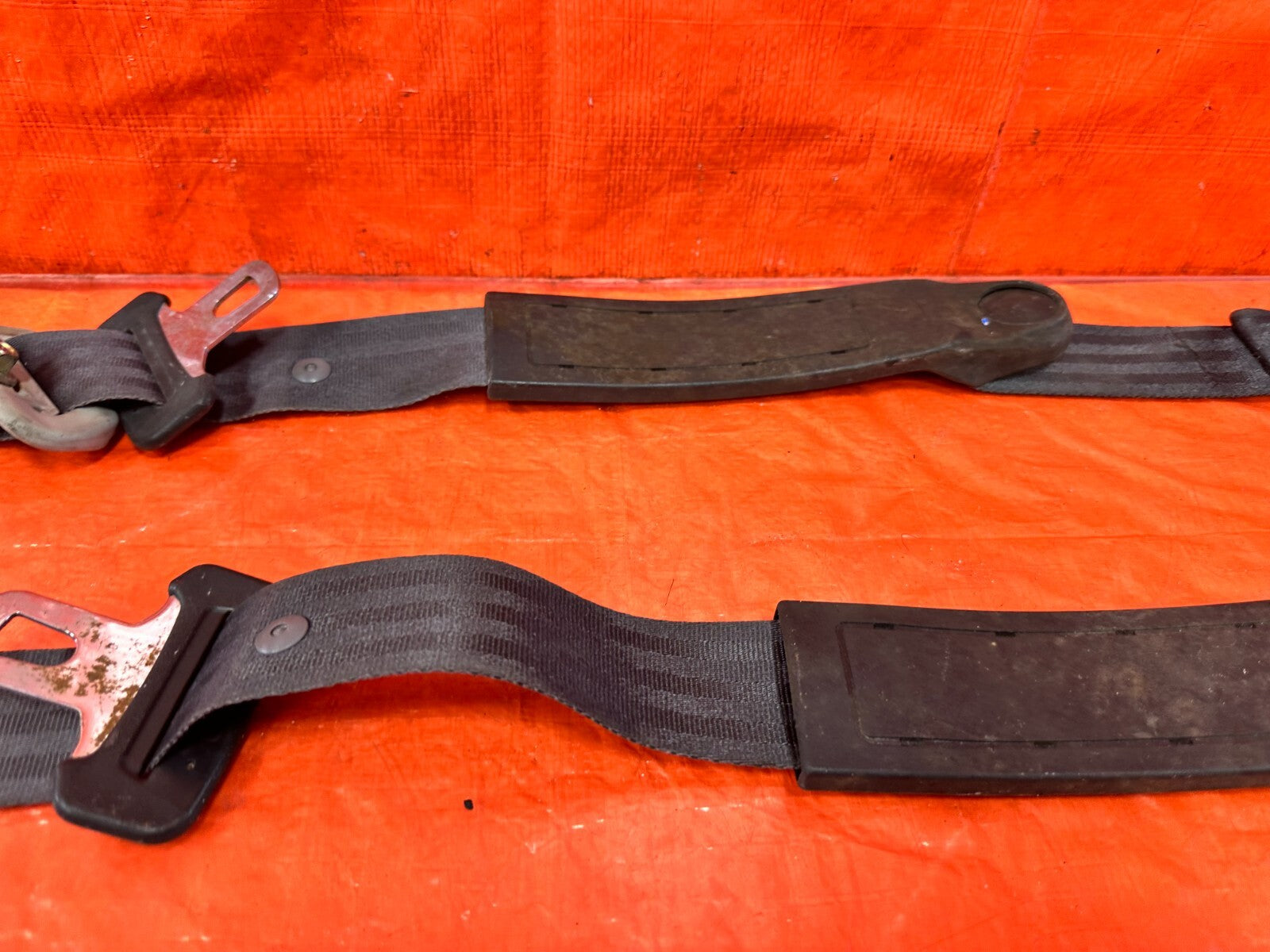 96 00 HONDA CIVIC HATCHBACK FRONT SEAT BELT SET LEFT & RIGHT SEAT BELTS OEM  2873
