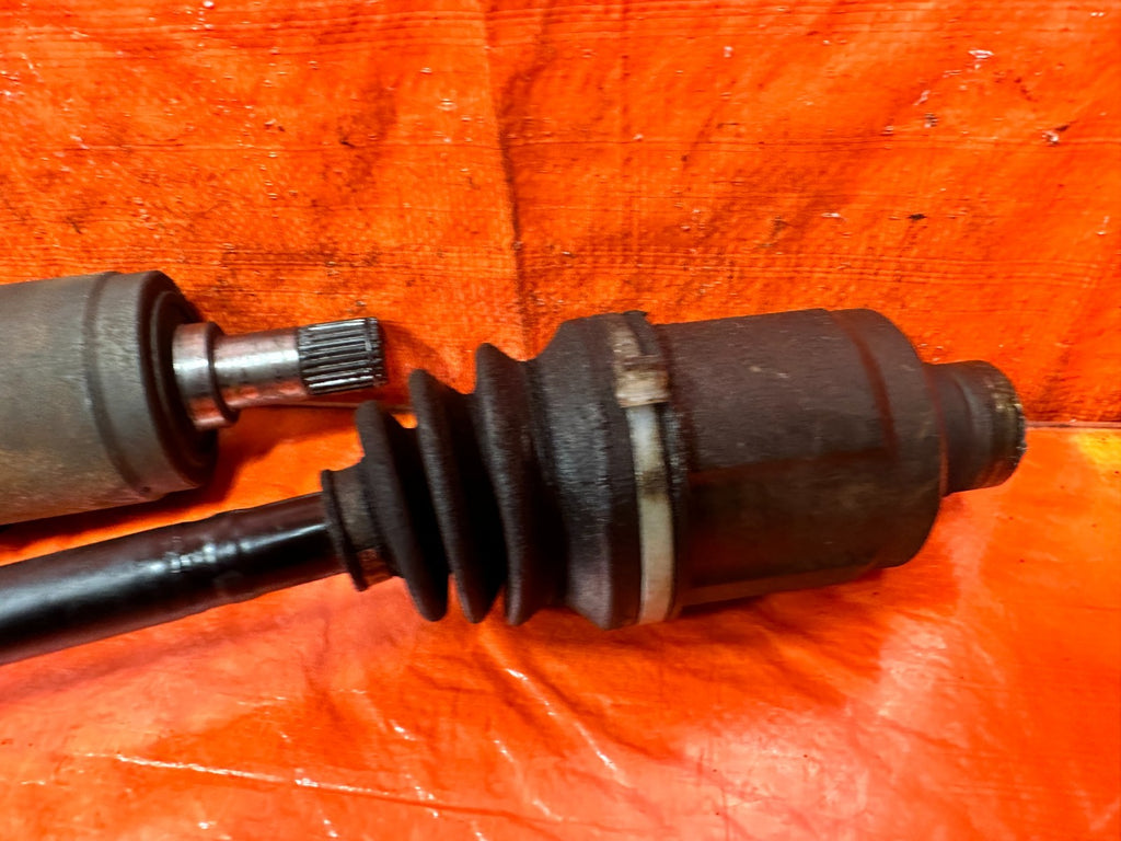 97 01 HONDA PRELUDE   H22 5 SPEED MANUAL TRANSMISSION AXLES LEFT RIGHT OEM 32310