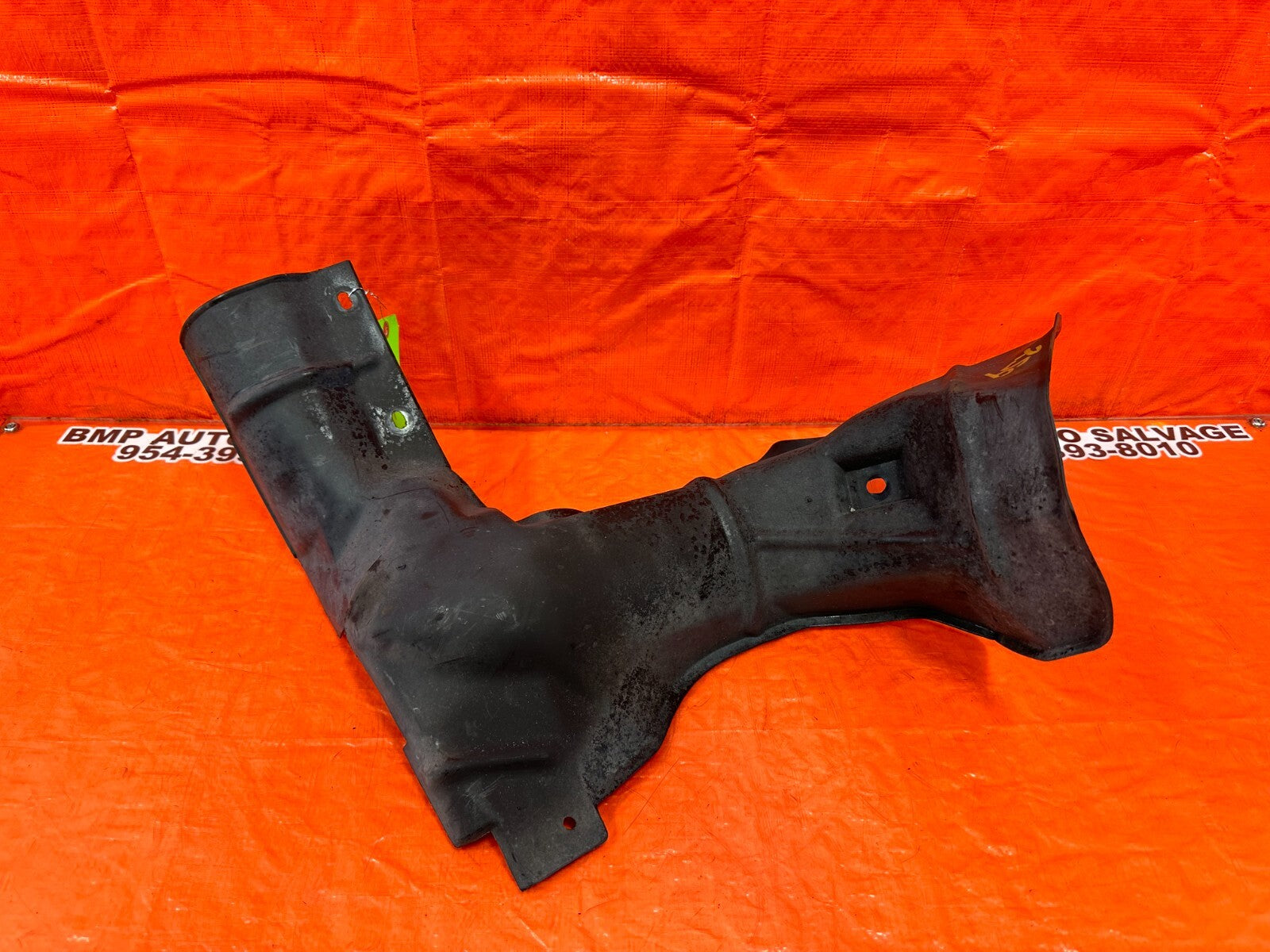 97 98 HONDA PRELUDE   FUEL TANK FILLER NECK SPLASH SHIELD PLASTIC TRIM OEM 2590