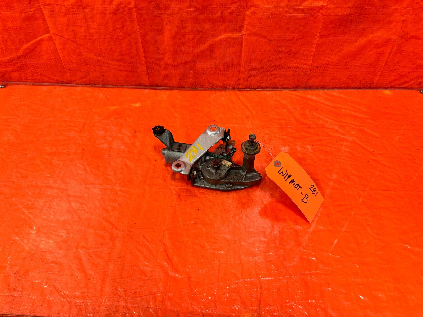 94 01 ACURA INTEGRA   2 DOOR   REAR   WINDSHIELD WIPER MOTOR   OEM FACTORY #2810
