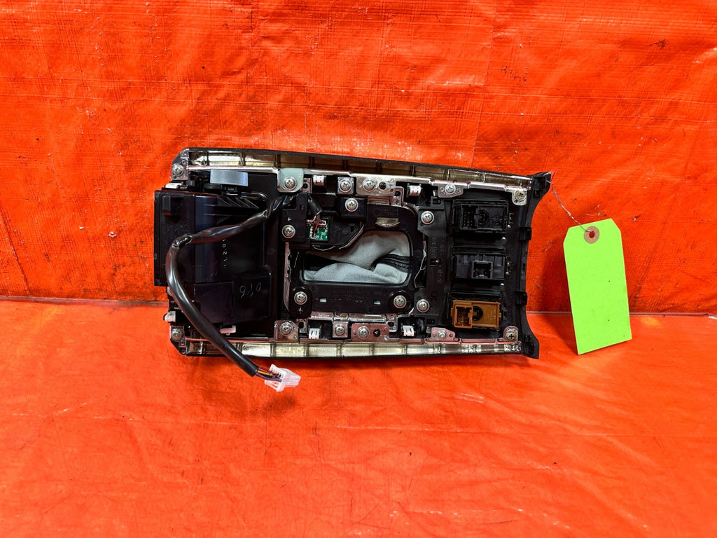 09 13 INFINITI G37 CONVERTIBLE   AUTOMATIC SHIFTER CONSOLE COMPLETE   OEM #3104