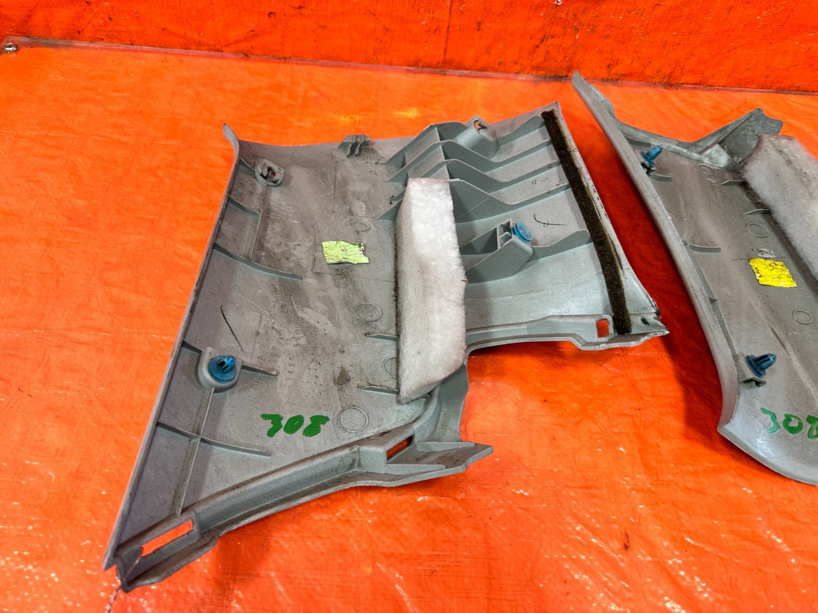 02 05 HONDA CIVIC SI EP3 HATCHBACK   REAR UPPER C PILLAR TRIM   LEFT RIGHT 3084