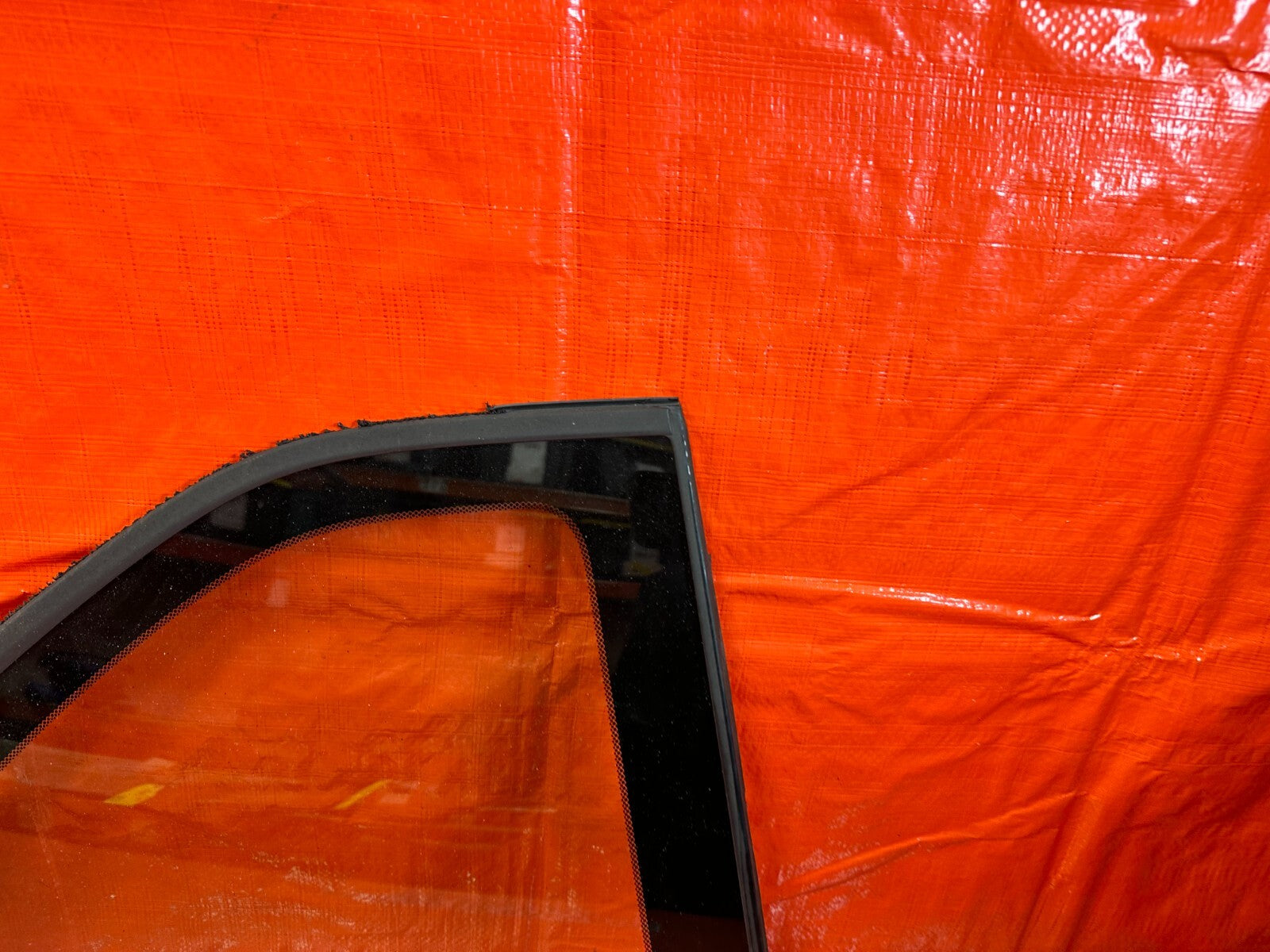 97 01 HONDA PRELUDE   PASSENGER RIGHT REAR 1/4 GLASS WINDOW   OEM FACTORY #2534