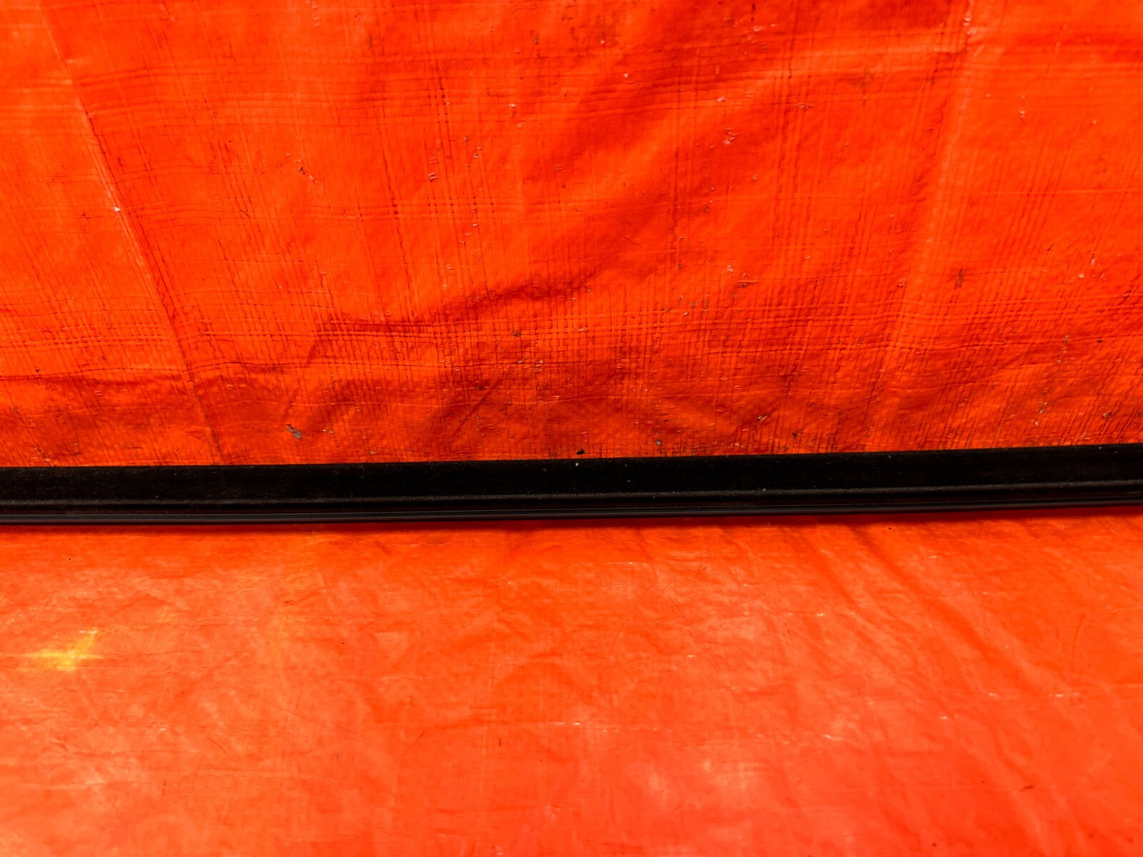 13 20 SUBARU BRZ   DRIVER LEFT EXTERIOR WINDOW GLASS TRIM   OEM #2929