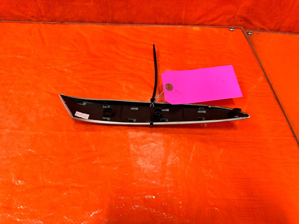 08 15 INFINITI G37 COUPE & CONVERTIBLE RIGHT INTERIOR DOOR GRAB HANDLE TRIM 2782